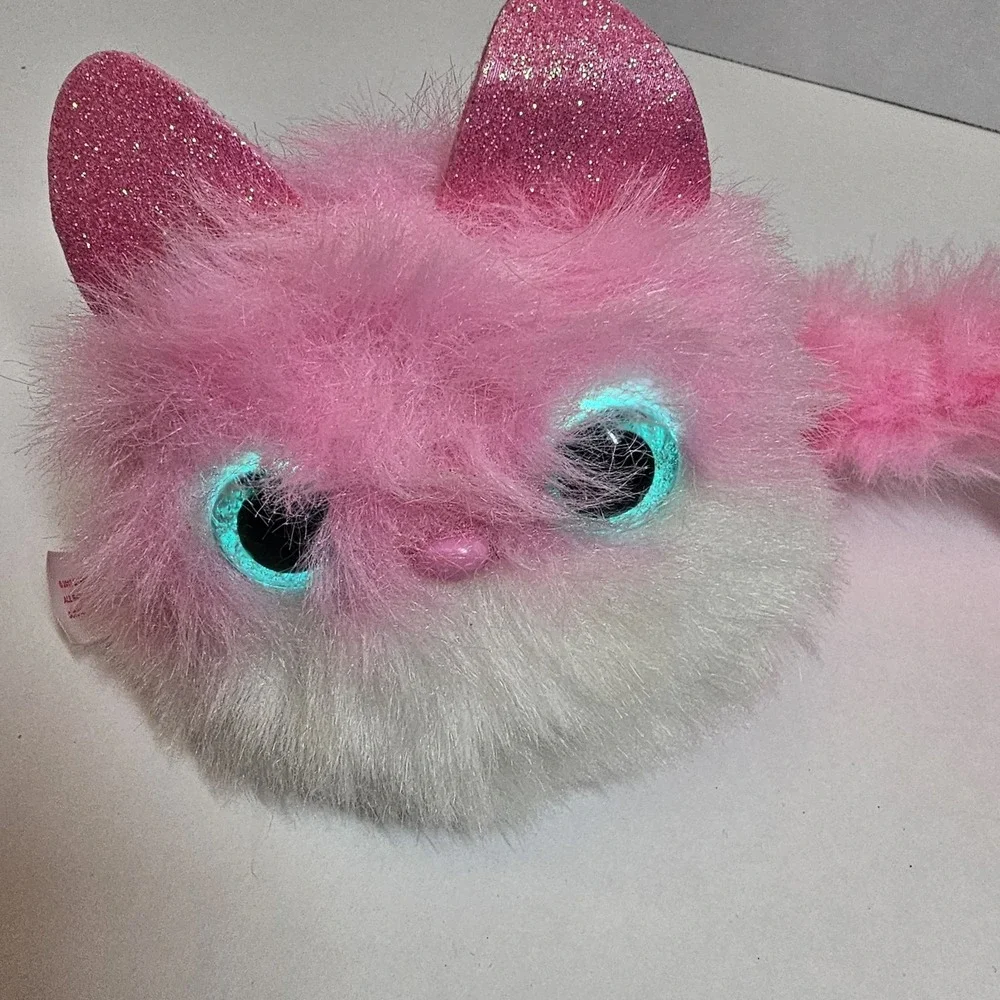 Pomsies Blossom‎ Pink Cat Pet Talking Interactive Toy Plush Pink. Purrs